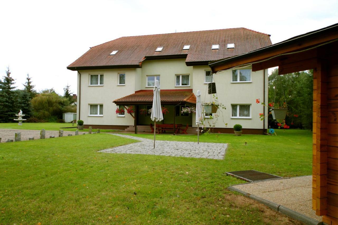 Restaurant & Hostel "Broadway" Kliniska Экстерьер фото